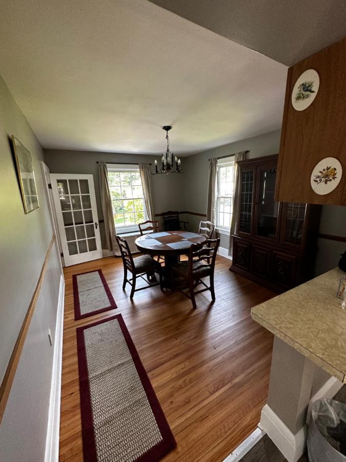 פיטספילד Cute Cape Cod Style Home מראה חיצוני תמונה