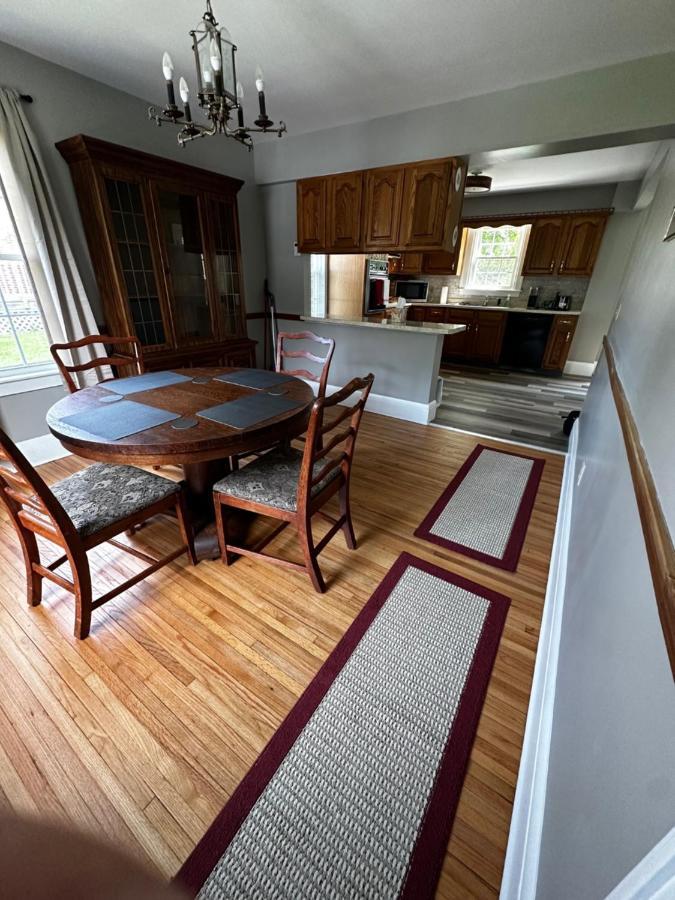 פיטספילד Cute Cape Cod Style Home מראה חיצוני תמונה